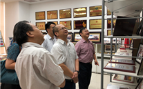 市、区工商联组织优秀民企代表到诸侯快讯官网集团开展主题教育活动
